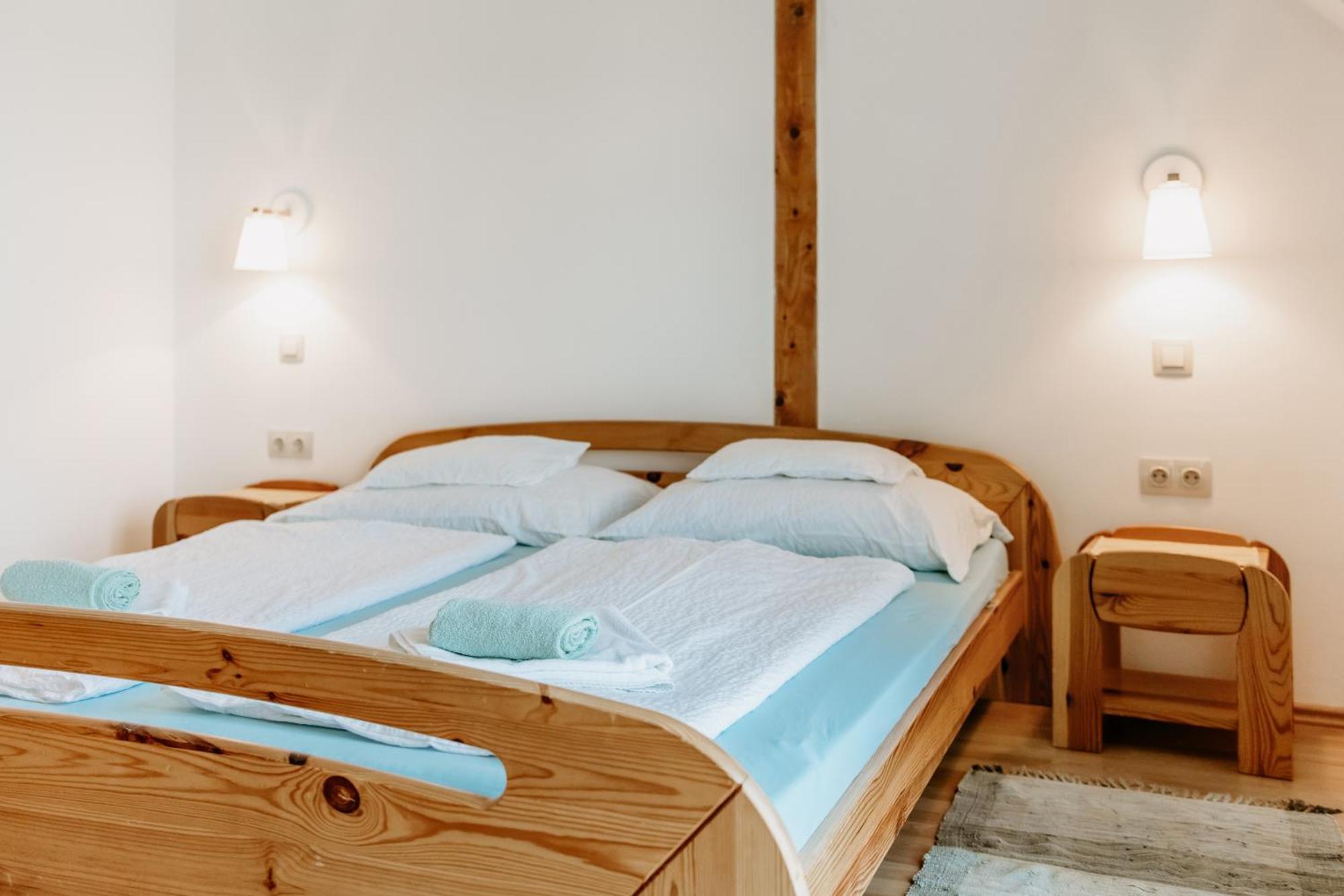 Kek Vendeghaz Family Resort Gyenesdiás المظهر الخارجي الصورة